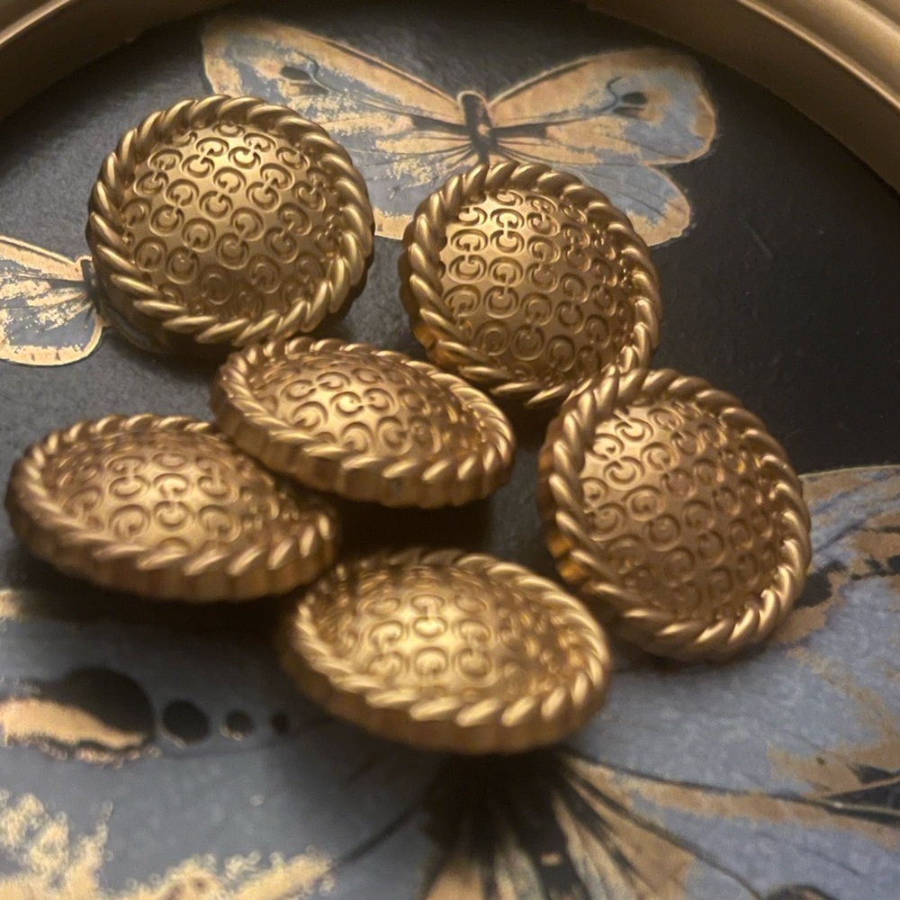 Set of 6 GUCCI Buttons